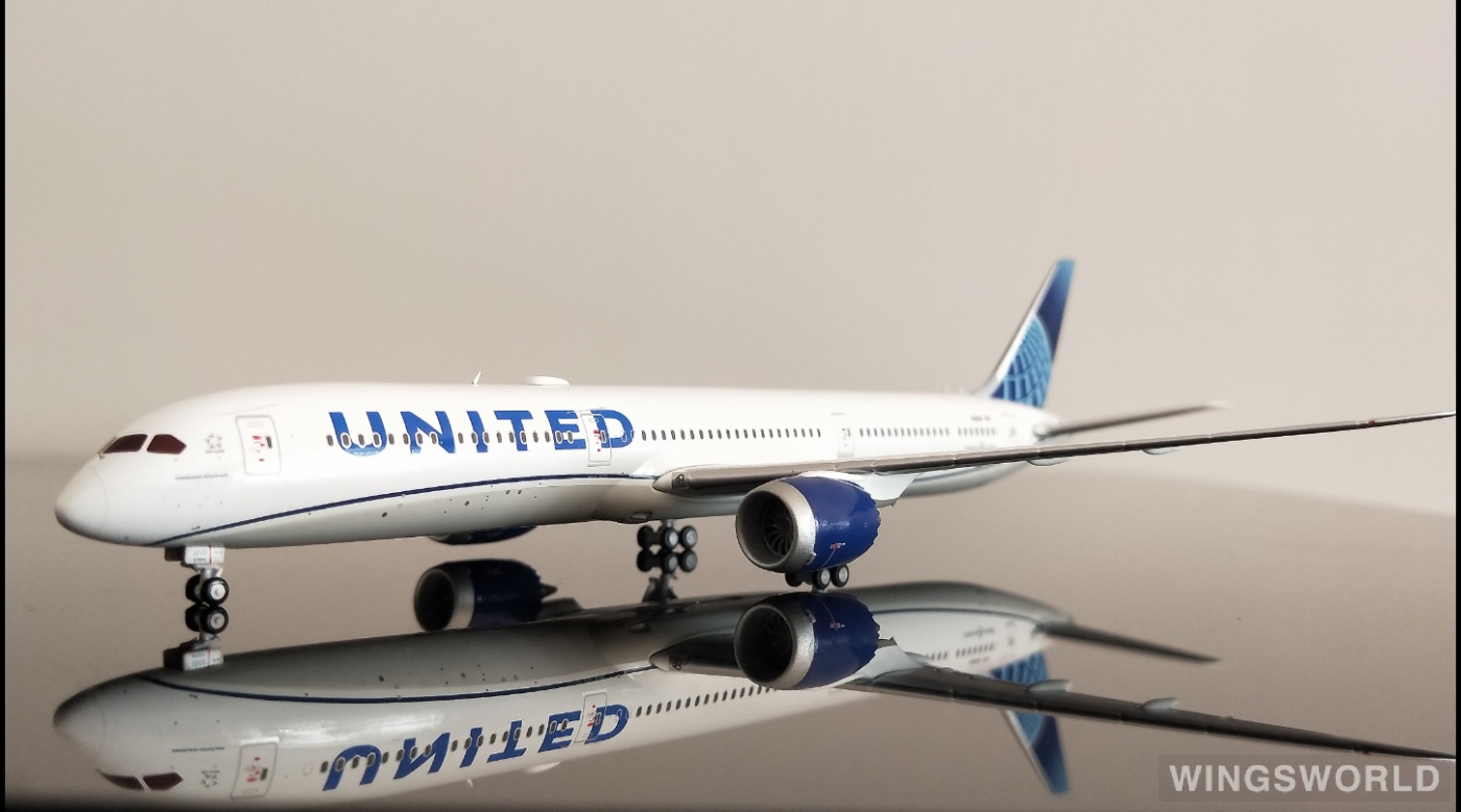 Geminijets 1:400 GJUAL1808 United Airlines 美国联合航空 Boeing 787-10 N12010