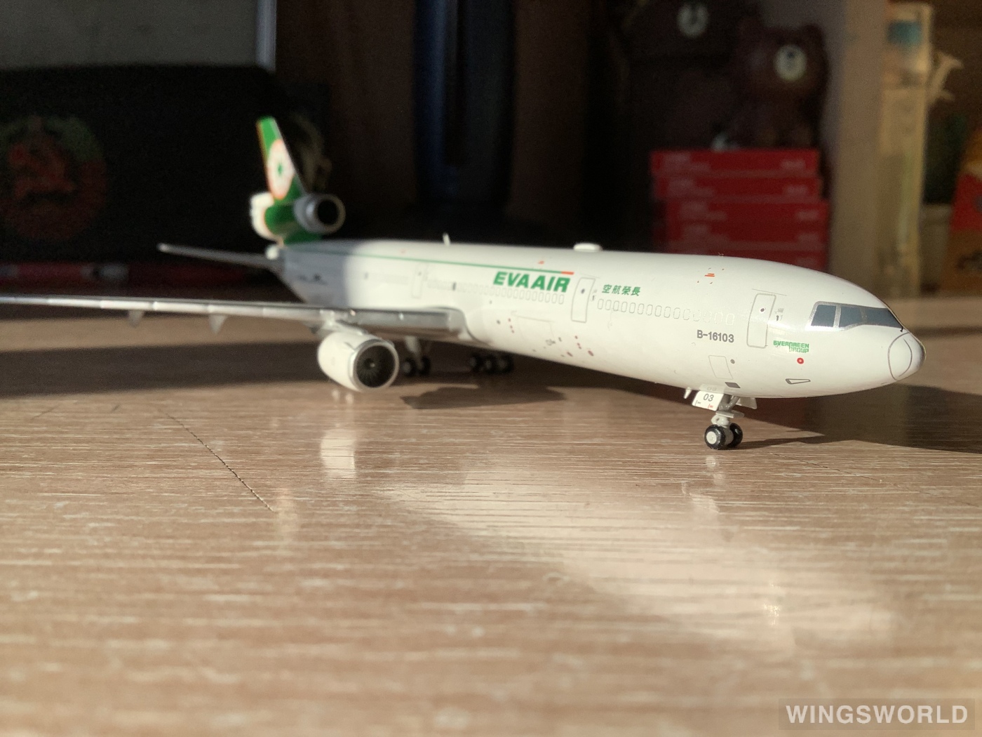 JC Wings 1:400 XX4192 EVA Air 长荣航空 McDonnell Douglas MD-11 B-16103