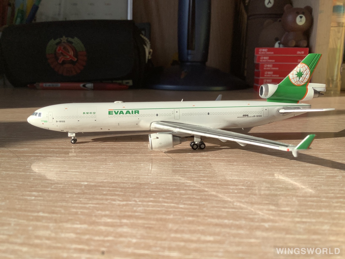 JC Wings 1:400 XX4192 EVA Air 长荣航空 McDonnell Douglas MD-11 B-16103