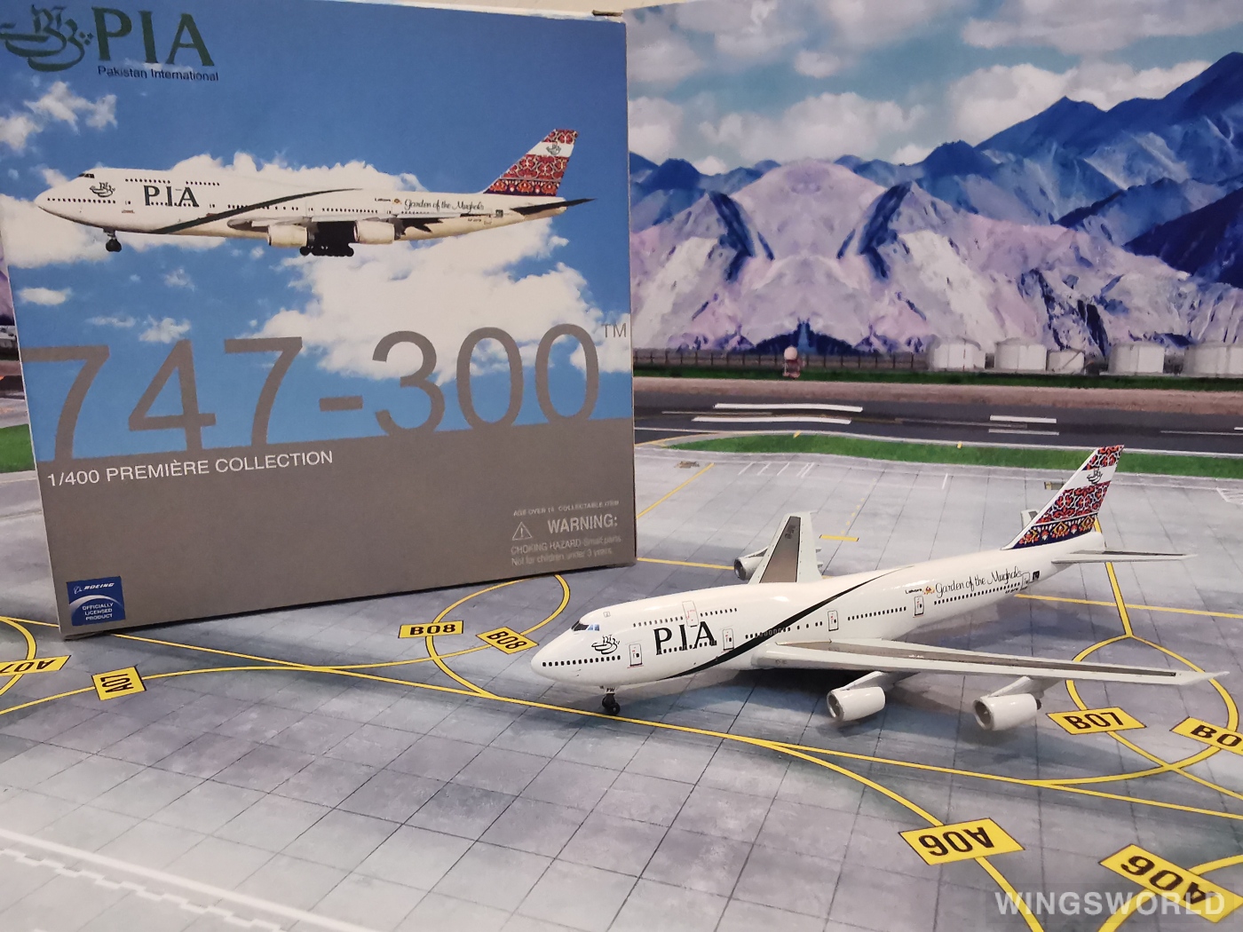 Dragon Models 1:400 55957 PIA 巴基斯坦航空 Boeing 747-300 AP-BFW