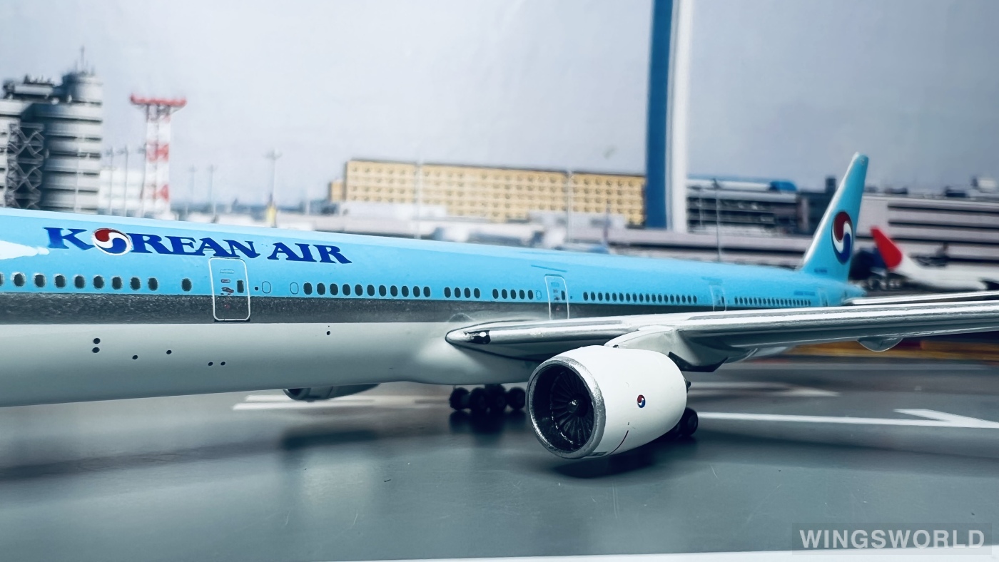 Phoenix 1:400 PHHL7573 Korean Air 大韩航空 Boeing 777-300 HL7573