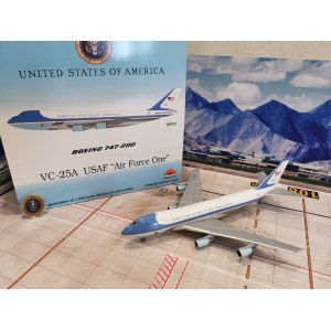 USAF 美国空军 Boeing 747-200 28000  IFAFIVC-25AP Inflight200 1:200