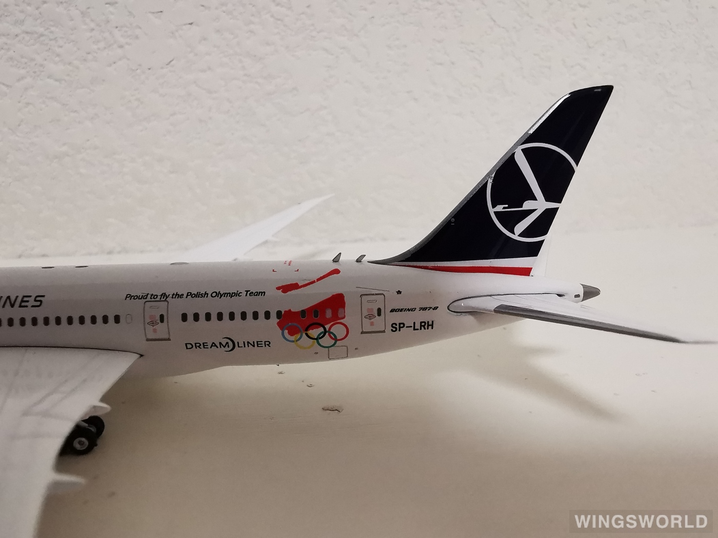 Phoenix 1:400 PH04174 LOT 波兰航空 Boeing 787-8 SP-LRH