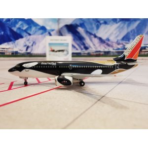 Southwest Airlines 美国西南航空 Boeing 737-300 N334SW Shamu 虎鲸彩绘 560207 Herpa 1:400