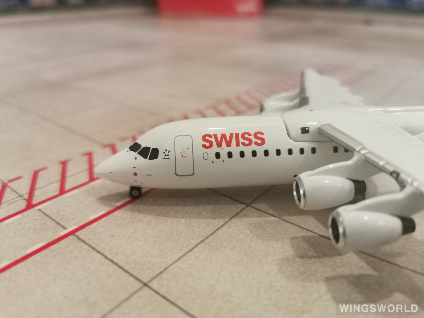 Herpa 1:200 558662 Swiss 瑞士国际航空 BAe 146 HB-IYZ