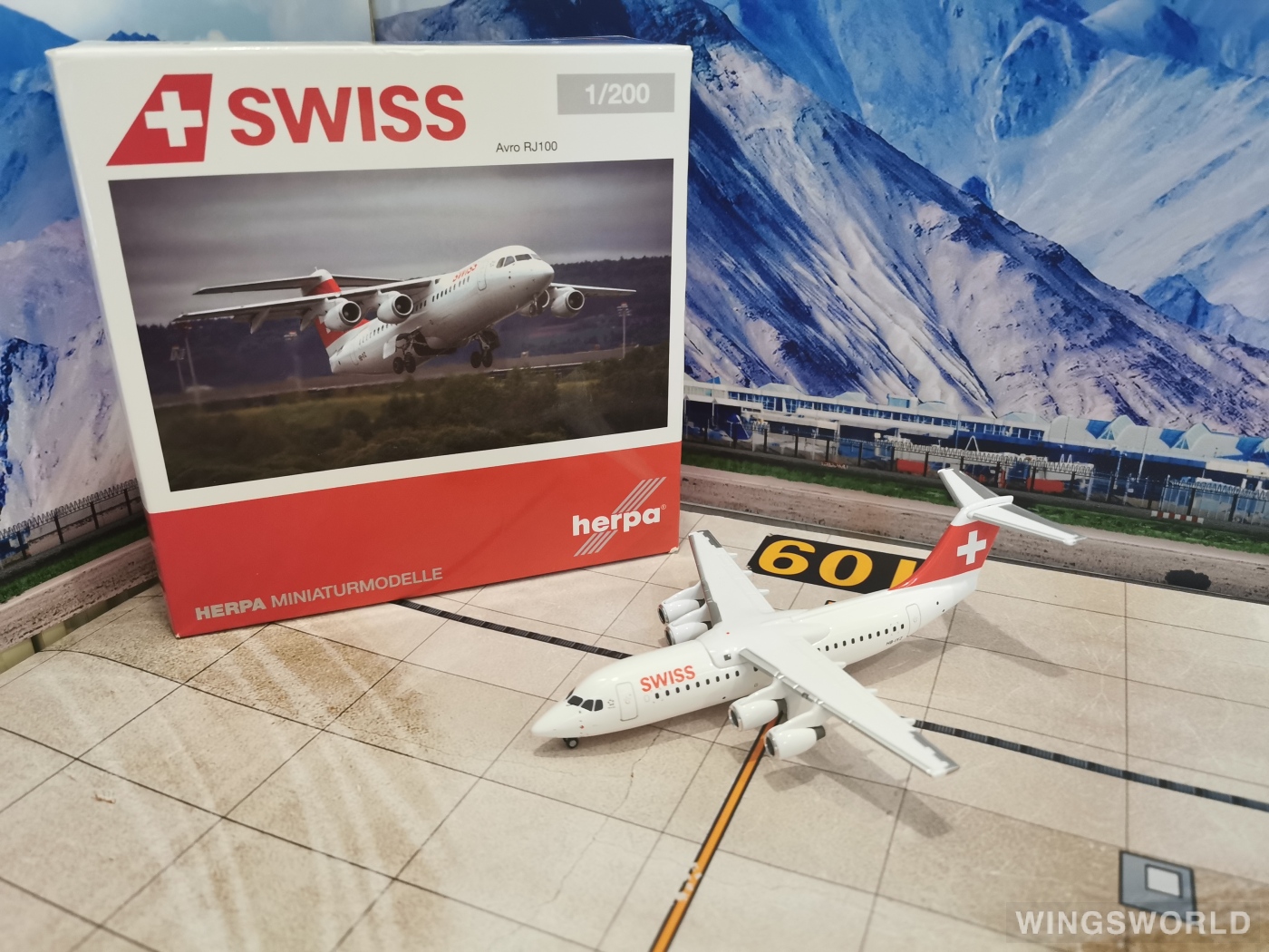 Herpa 1:200 558662 Swiss 瑞士国际航空 BAe 146 HB-IYZ