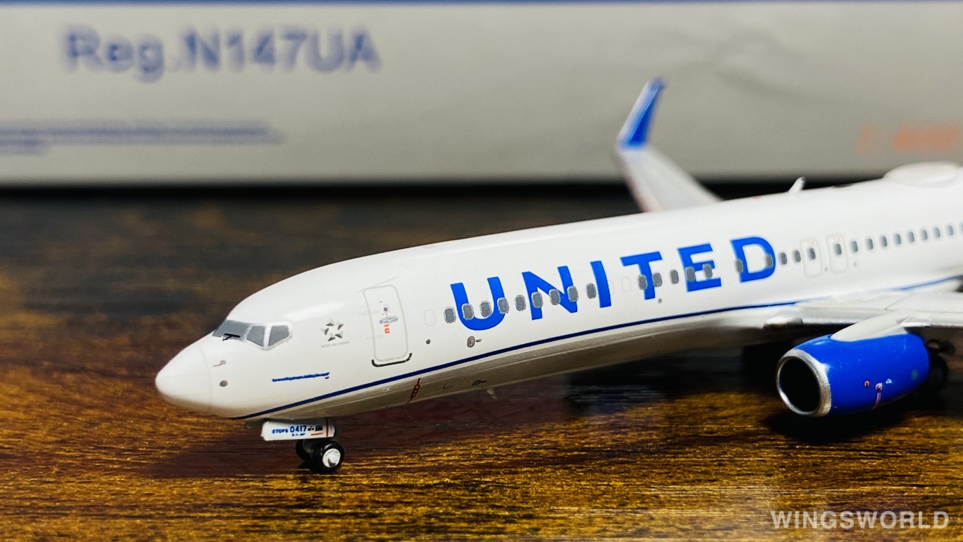 NGmodels 1:400 NG79006 United Airlines 美国联合航空 Boeing 737-900ER N38417