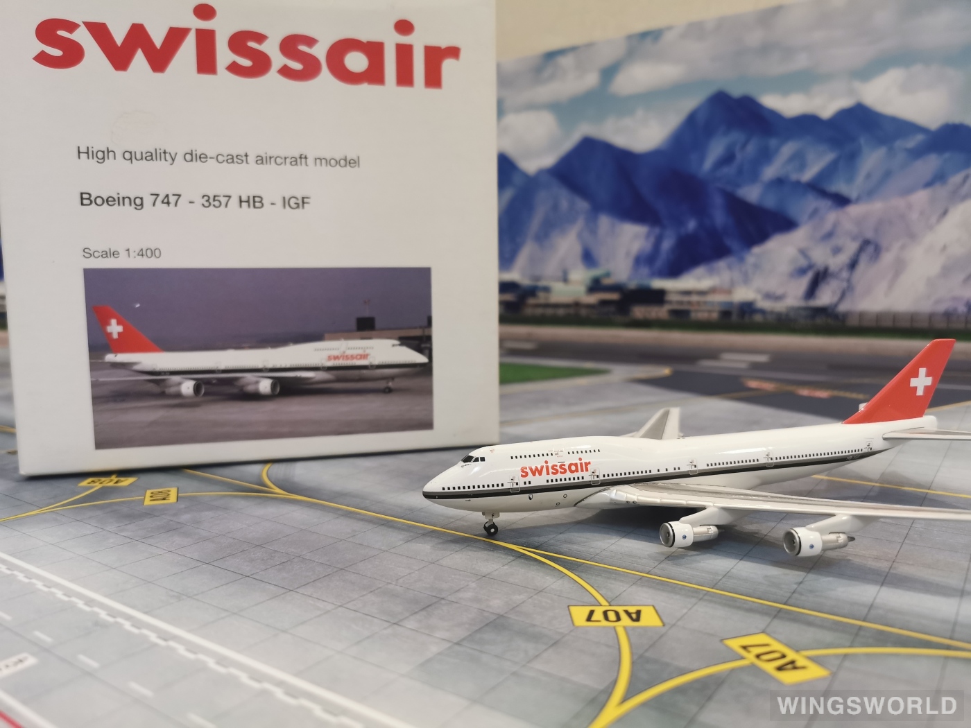 TucanoLine 1:400 84002001 Swiss 瑞士国际航空 Boeing 747-300 HB-IGF