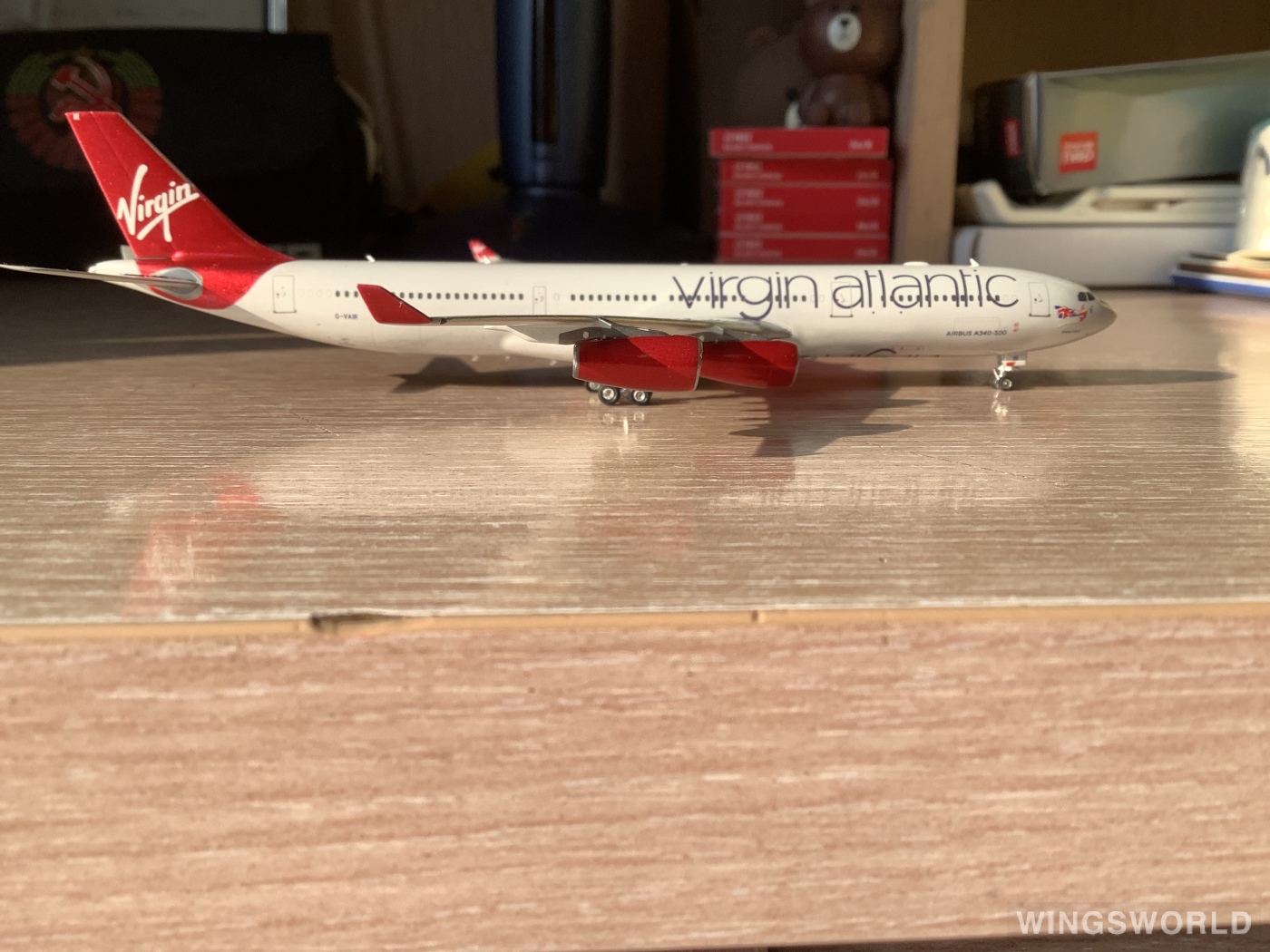 Phoenix 1:400 PH04421 Virgin Atlantic Airways 维珍航空 Airbus A340-300 G-VAIR