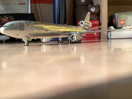 貨物機模型　南アフリカ航空　MD-11　1/400　　け Amazon.co.jp: 1:400 米国貨物 MD11 MD-11 飛行機モデル