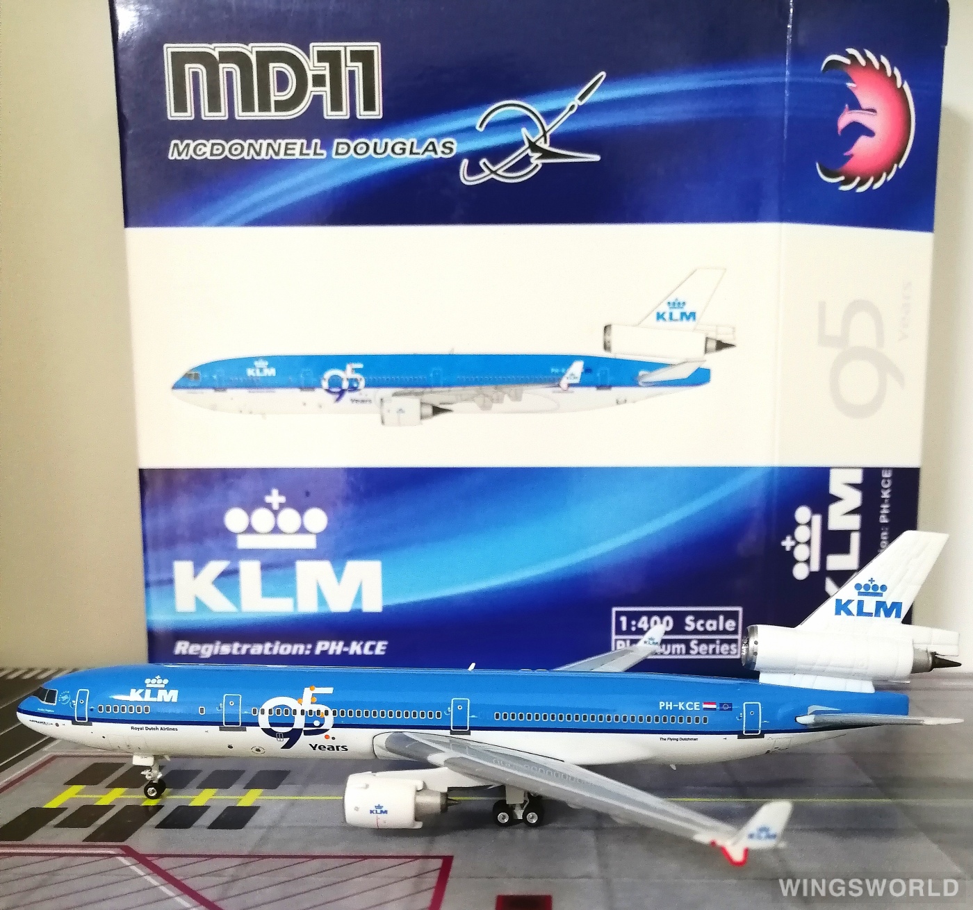 Phoenix 1:400 PH11039 KLM 荷兰皇家航空 McDonnell Douglas MD-11 PH-KCE