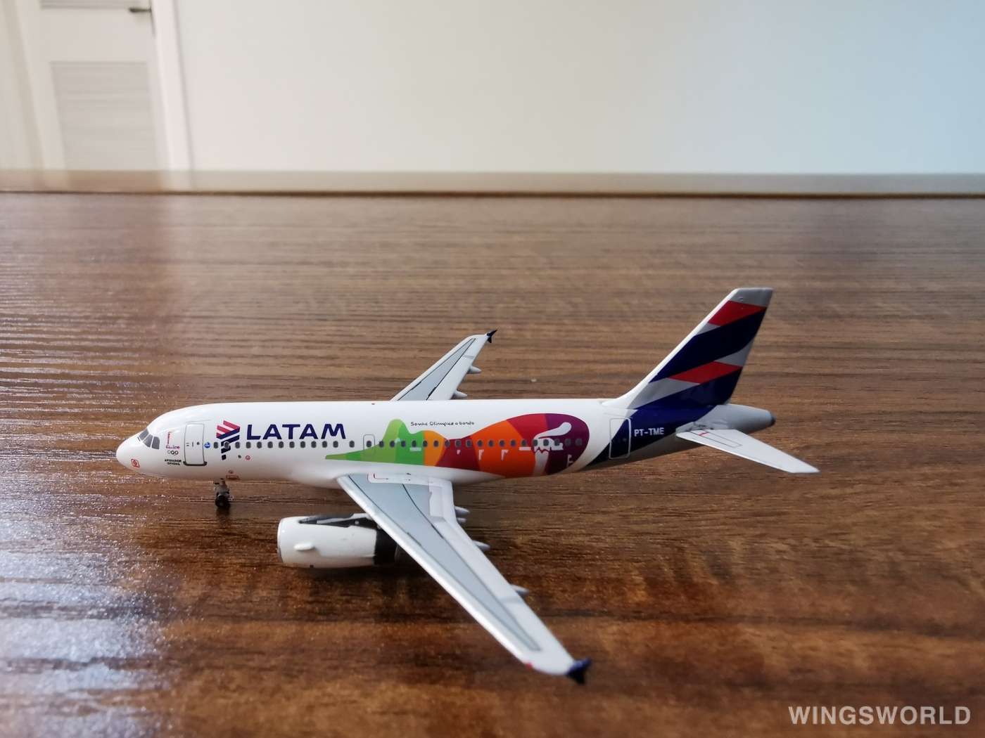 AeroClassics 1:400 AC4PTTMEA LATAM 南美航空集团 Airbus A319 PT-TME