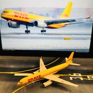 DHL 敦豪 Tupolev Tu-204 RA-64024  202116 Pandamodel 1:400