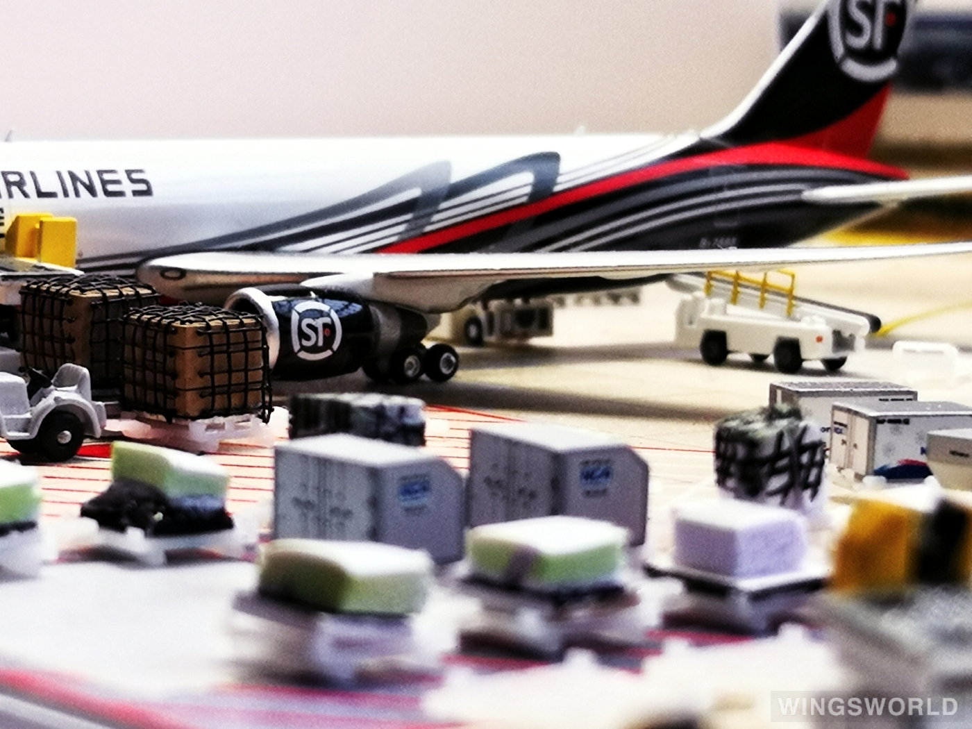 Phoenix 1:400 PH11259 SF Airlines 顺丰航空 Boeing 767-300 B-7593