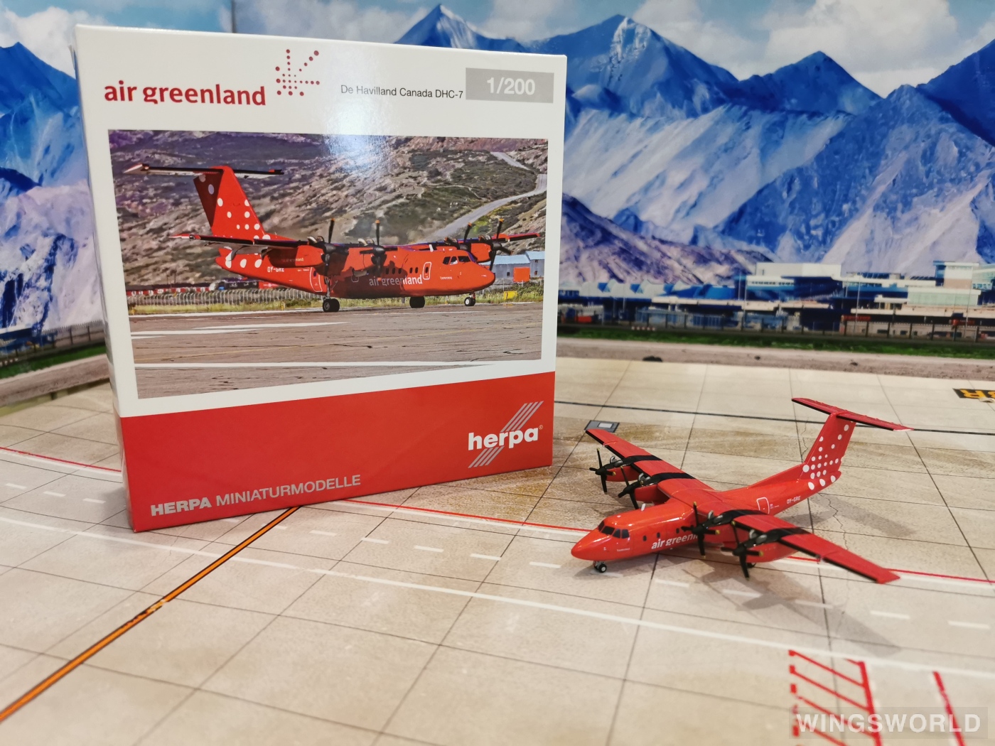 ミニカー　1/200 DHC-7 エアグリーンランド OY-GRE Taateraaq [HE571166] herpa wings 1/200 DHC-7 エアグリーンランド OY-GRE 