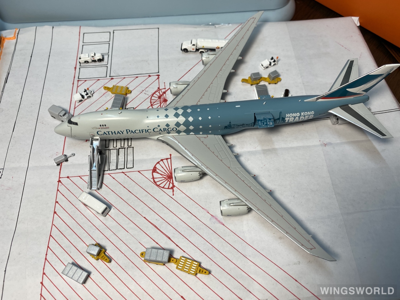 JC Wings 1:400 EW4748005 Cathay Pacific 国泰航空 Boeing 747-8F B-LJA