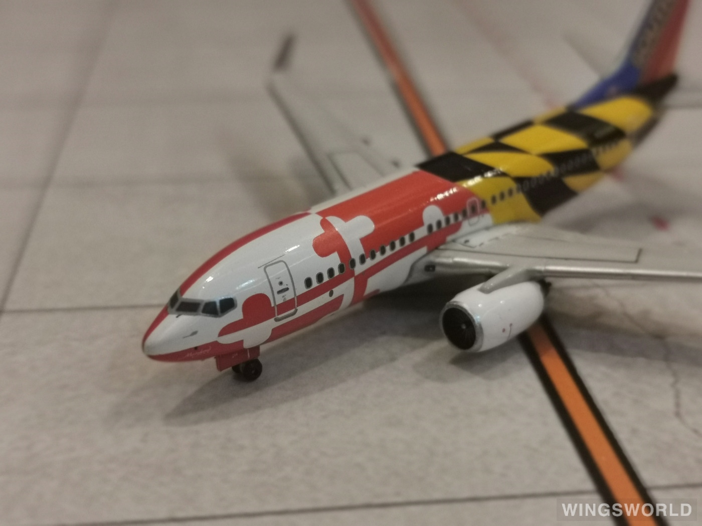 Geminijets 1:400 GJSWA611 Southwest Airlines 美国西南航空 Boeing 737-300 N214WN