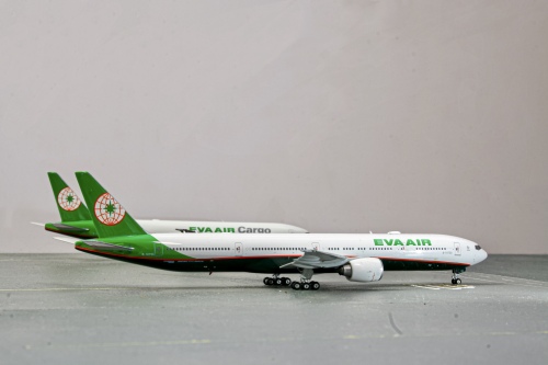 Amazon.co.jp: EVA AIR 777-300ER エバー航空 ボーイング