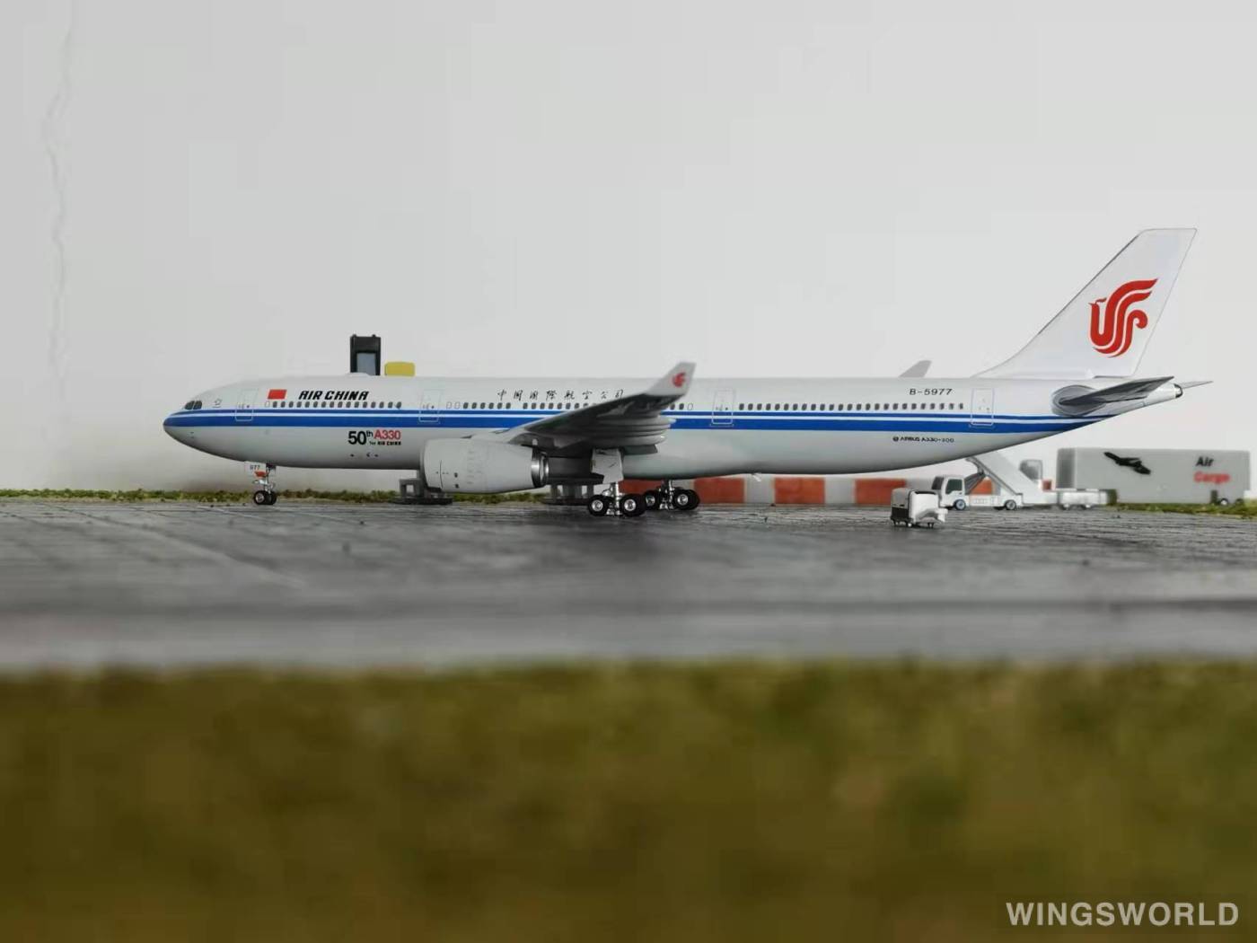 Phoenix 1:400 PH11181 Air China 中国国际航空 Airbus A330-300 B-5977