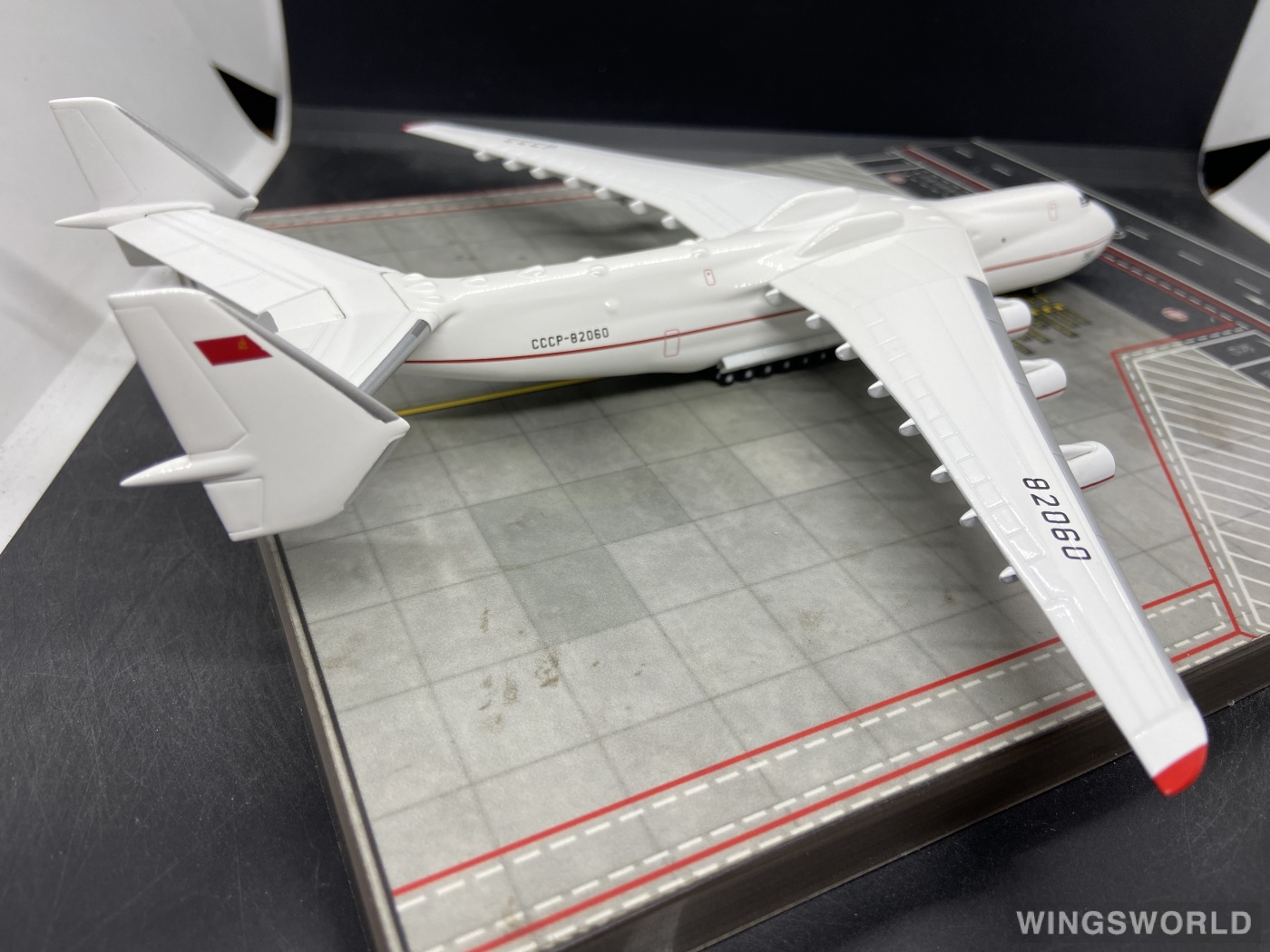 アントノフ　CCCP 82060 航空機　模型 Antonov An-225 Mriya Cargo Aircraft CCCP-82060 