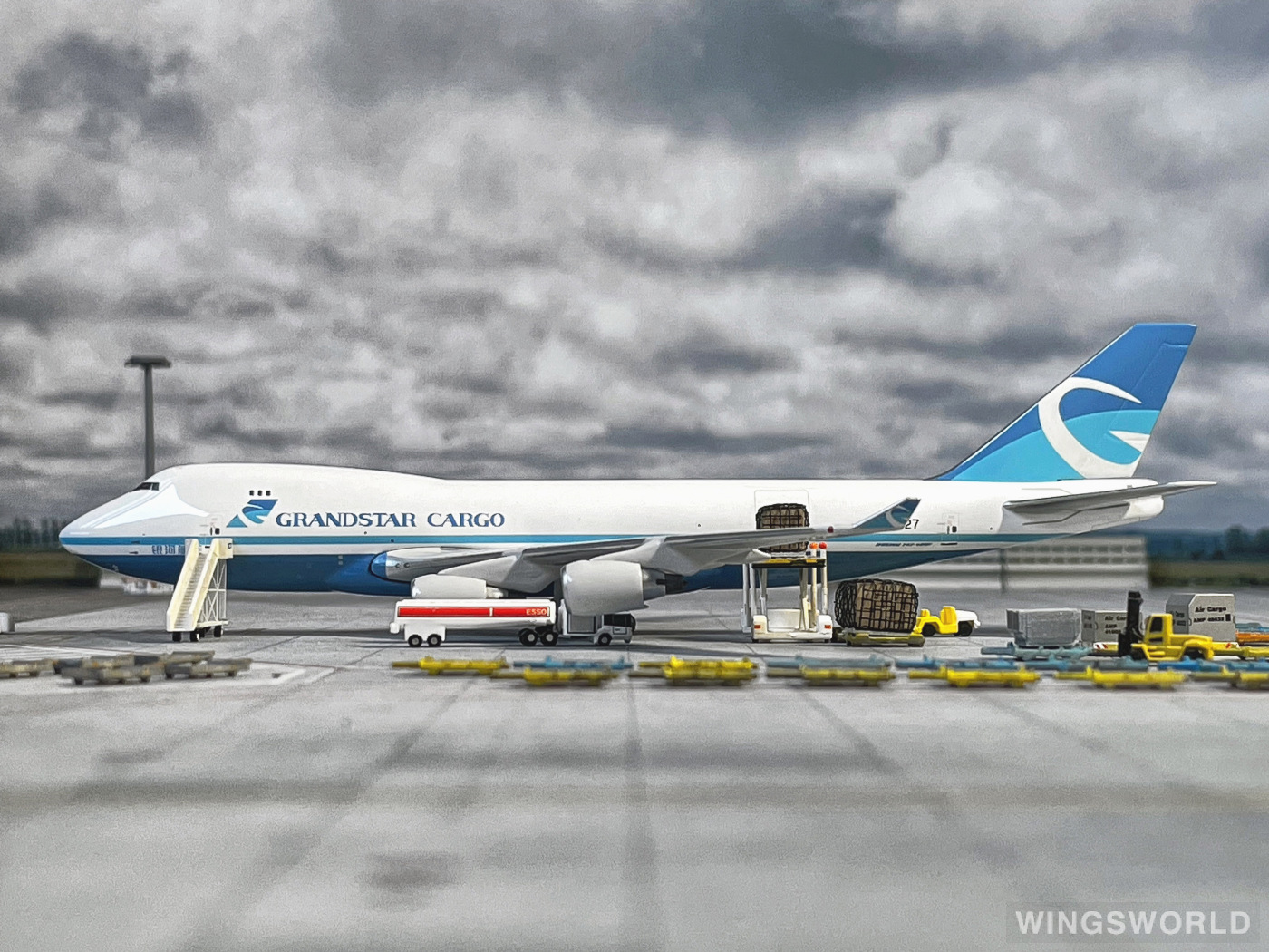 Phoenix 1:400 PH10319 Grandstar Cargo 银河航空 Boeing 747-400 B-2427