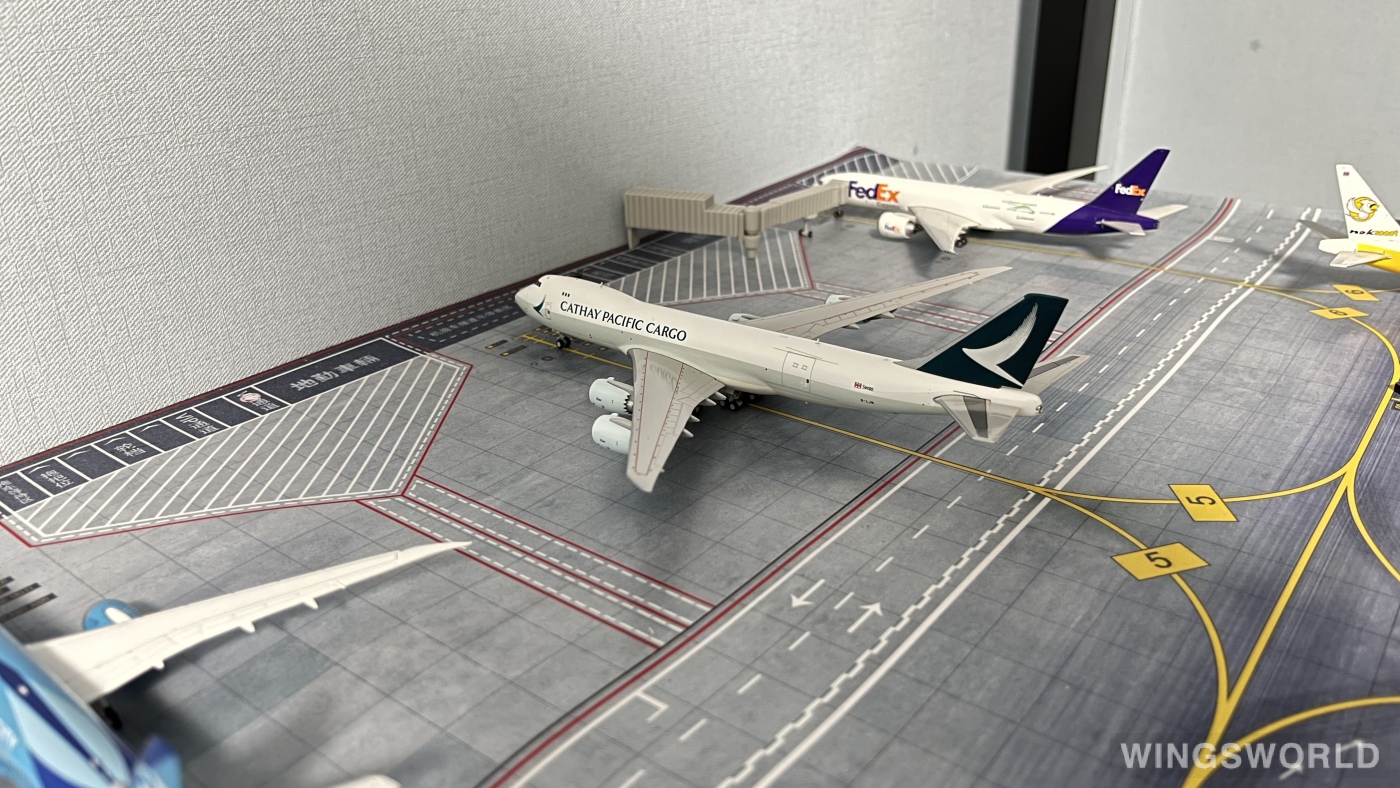 JC Wings 1:400 XX4955 Cathay Pacific 国泰航空 Boeing 747-8F B-LJN