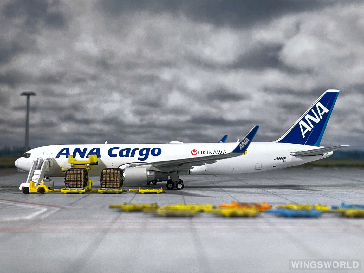 JC Wings 1:400 XX4918 ANA 全日空 Boeing 767-300 JA605F