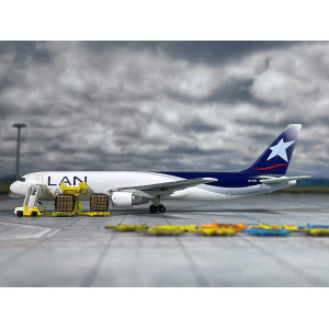 LAN Airlines 智利航空 Boeing 767-300 CC-CZZ  56124 Dragon Models 1:400