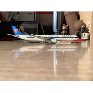 China Southern 中国南方航空 Airbus A330-300 B-8361  AV4067 Aviation400 1:400