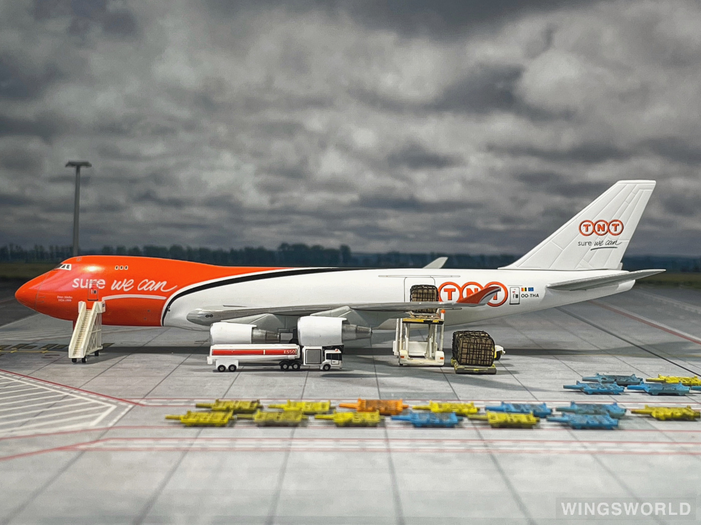 Dragon Models 1:400 56318 TNT 天地 Boeing 747-400 OO-THA