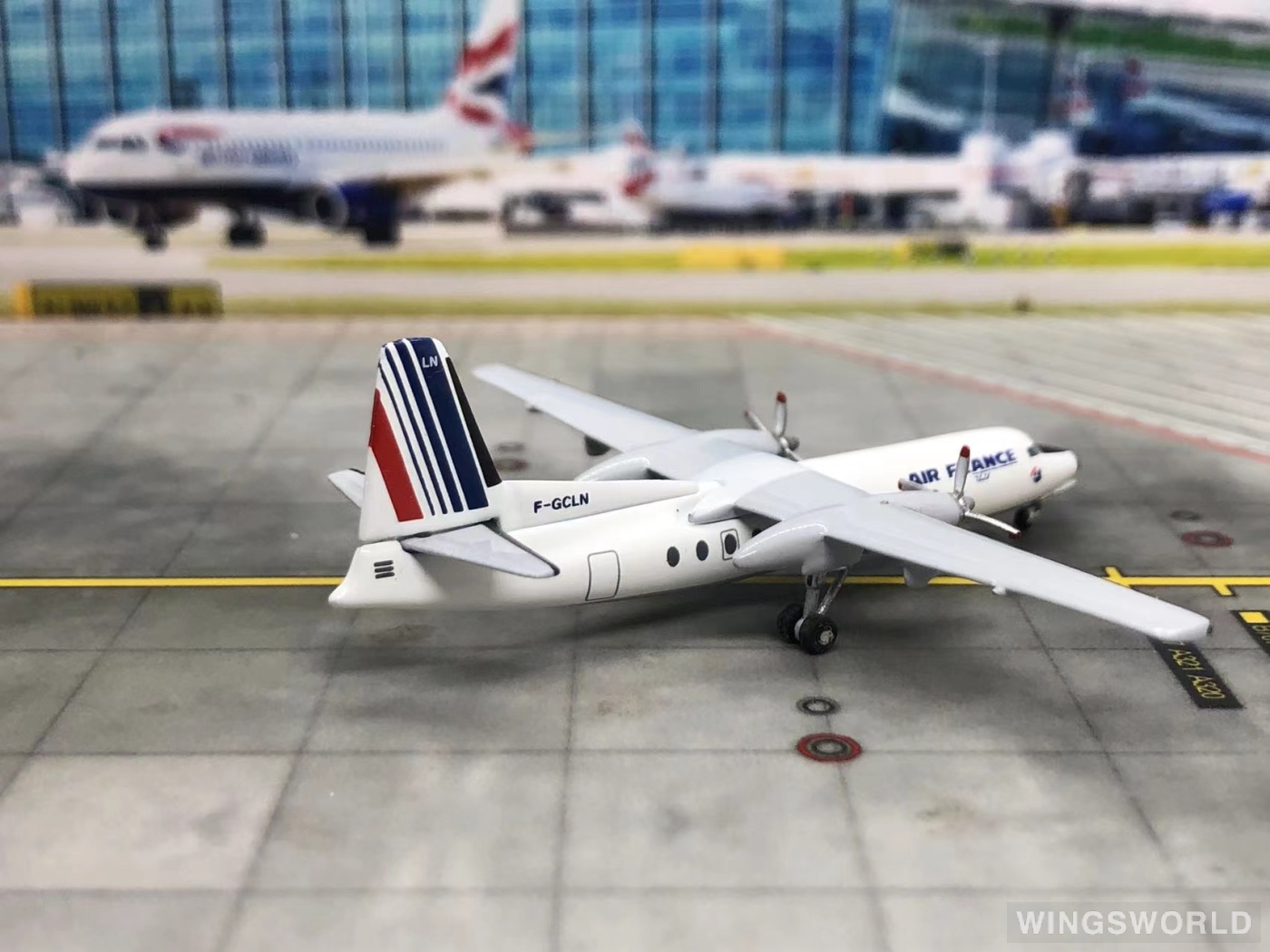 AeroClassics 1:400 AC419741 Air France 法国航空 Fairchild F-227 F-GCLN