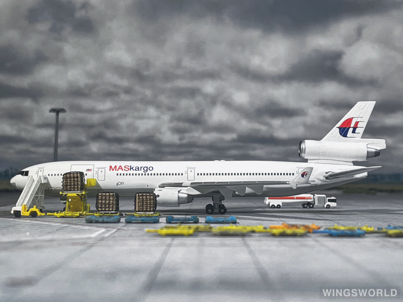 Dragon Models 1:400 55286 Malaysia Airlines 马来西亚航空 McDonnell Douglas MD-11 N275WA