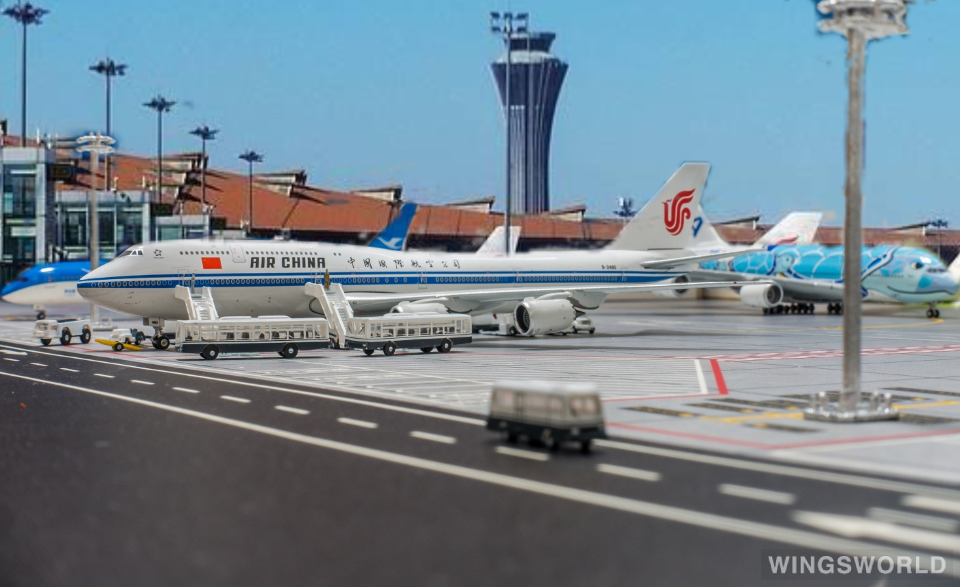 Phoenix 1:400 PH11229 Air China 中国国际航空 Boeing 747-8i B-2480