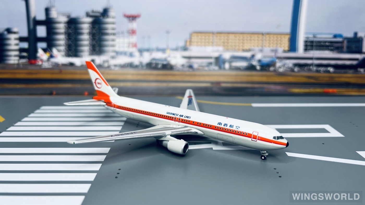 Geminijets 1:400 GJSWL603-3 Southwest Air Lines 日本南西航空 Boeing 767-200 JA8267