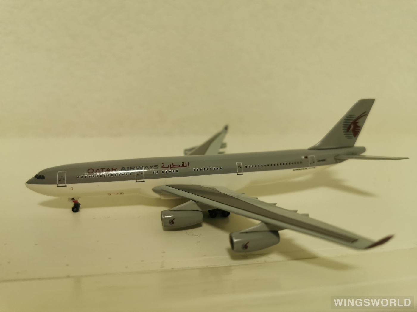 Dragon Models 1:400 55967 Qatar 卡塔尔航空 Airbus A340-200 A7-HHK