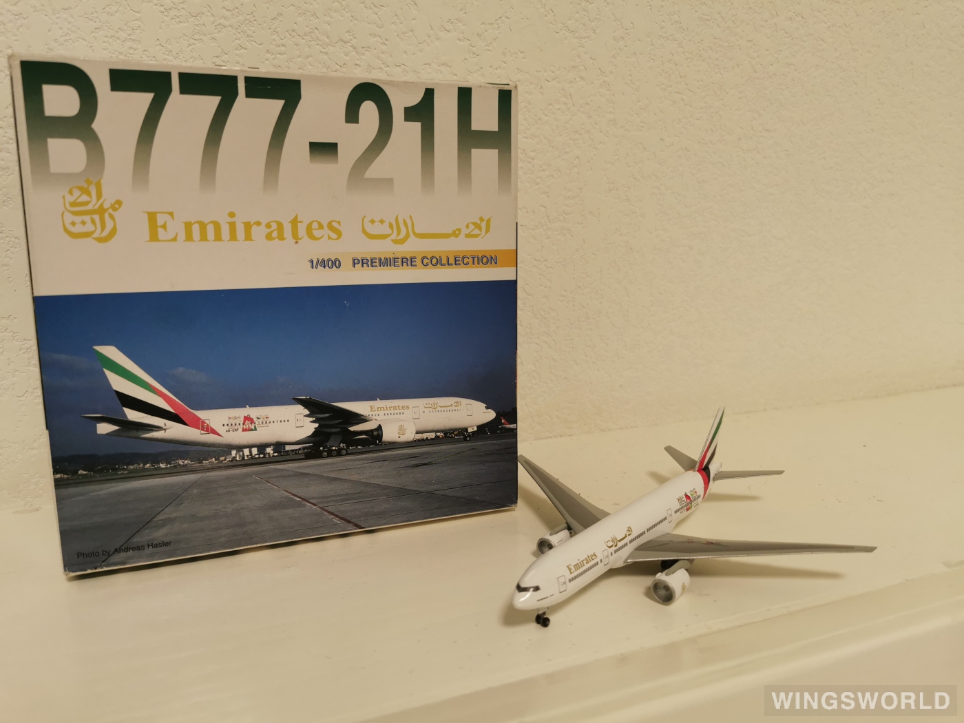 Dragon Models 1:400 55113 Emirates 阿联酋航空 Boeing 777-200 A6-EMF