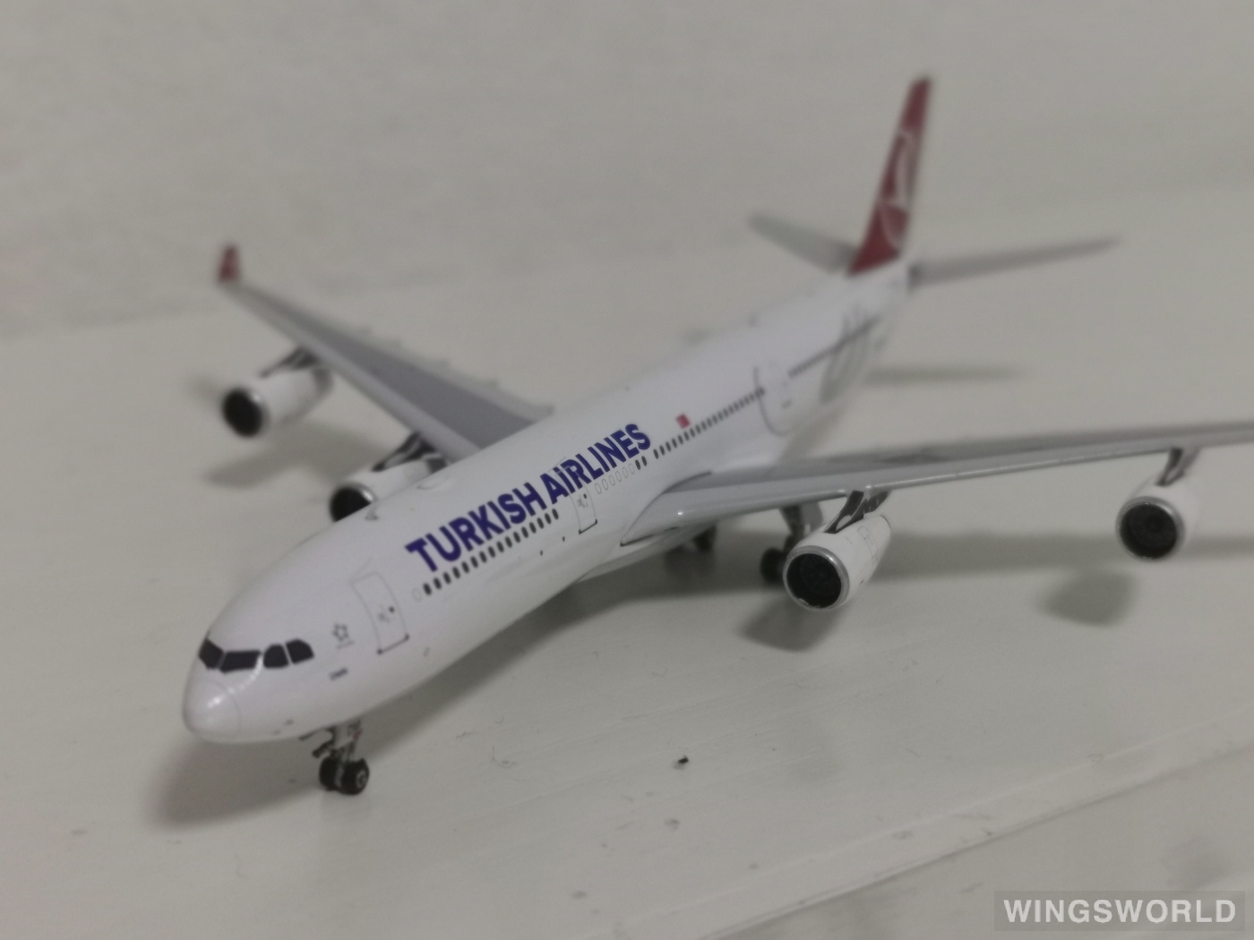 Phoenix 1:400 PH10977 Turkish Airlines 土耳其航空 Airbus A340-300 TC-JDM