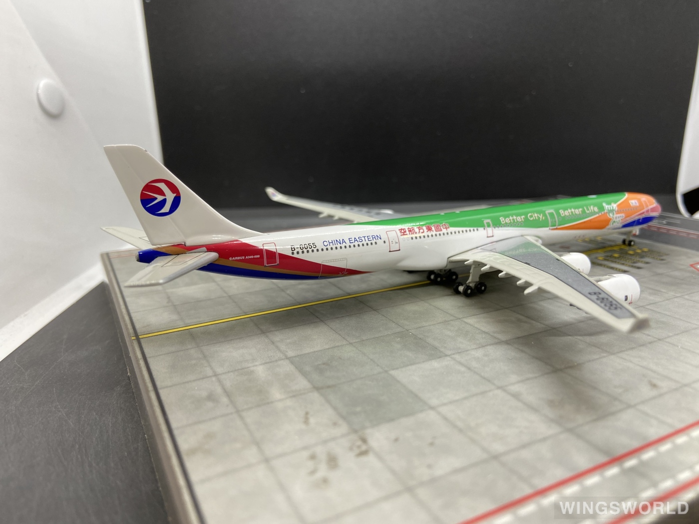 Phoenix 1:400 PH10113 China Eastern 中国东方航空 Airbus A340-600 B-6055