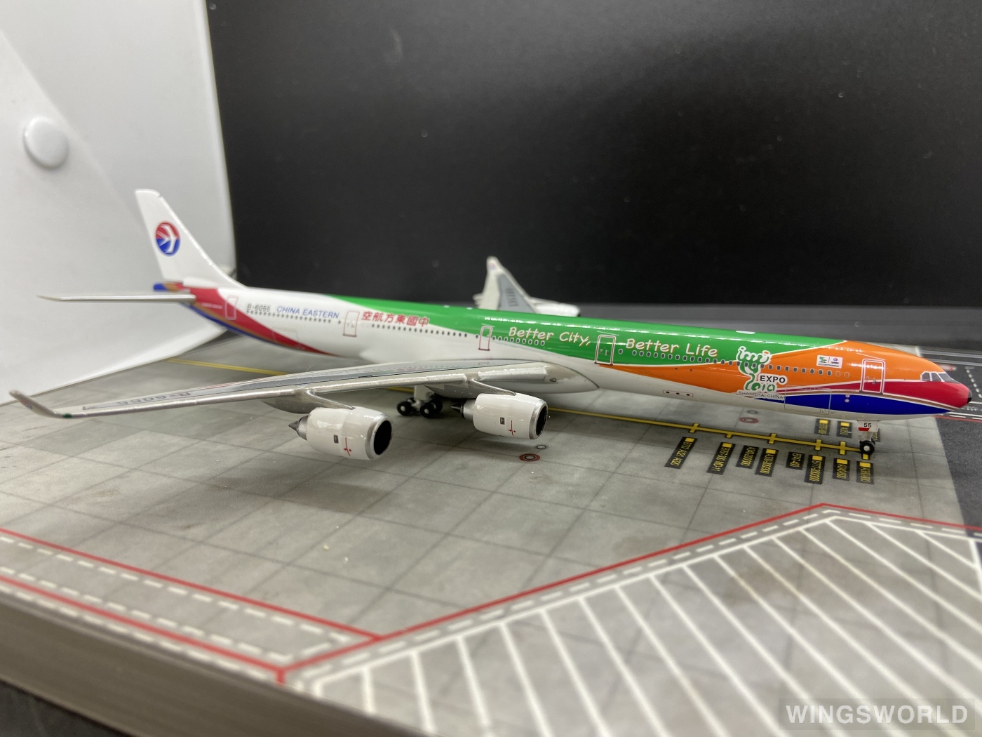 Phoenix 1:400 PH10113 China Eastern 中国东方航空 Airbus A340-600 B-6055