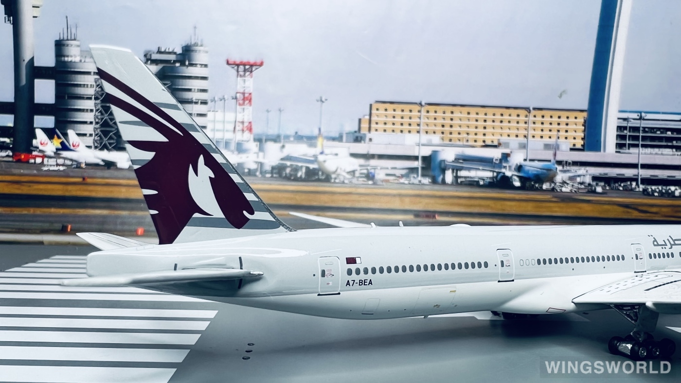 Phoenix 1:400 PH10888 Qatar 卡塔尔航空 Boeing 777-300 A7-BEA