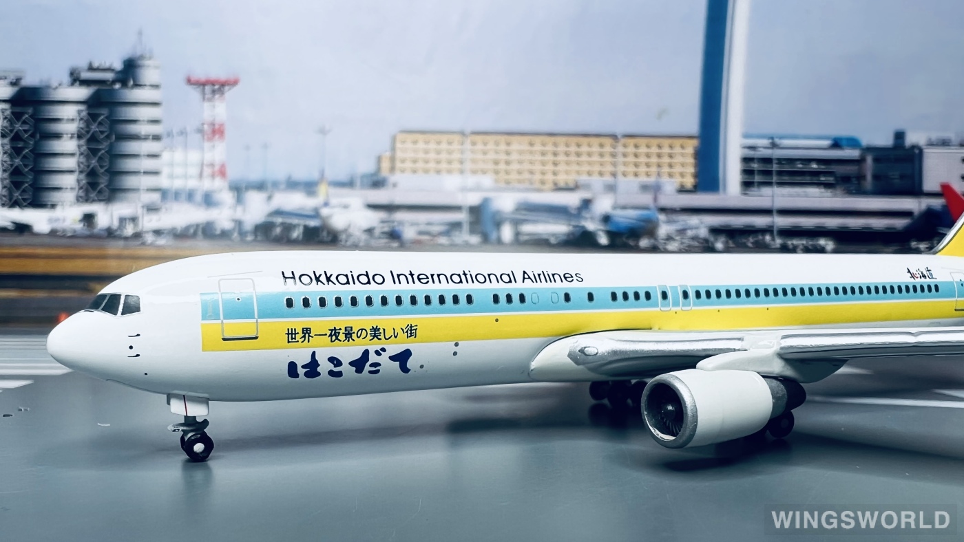 Geminijets 1:400 70738 Air Do 北海道国际航空 Boeing 767-300 JA98AD
