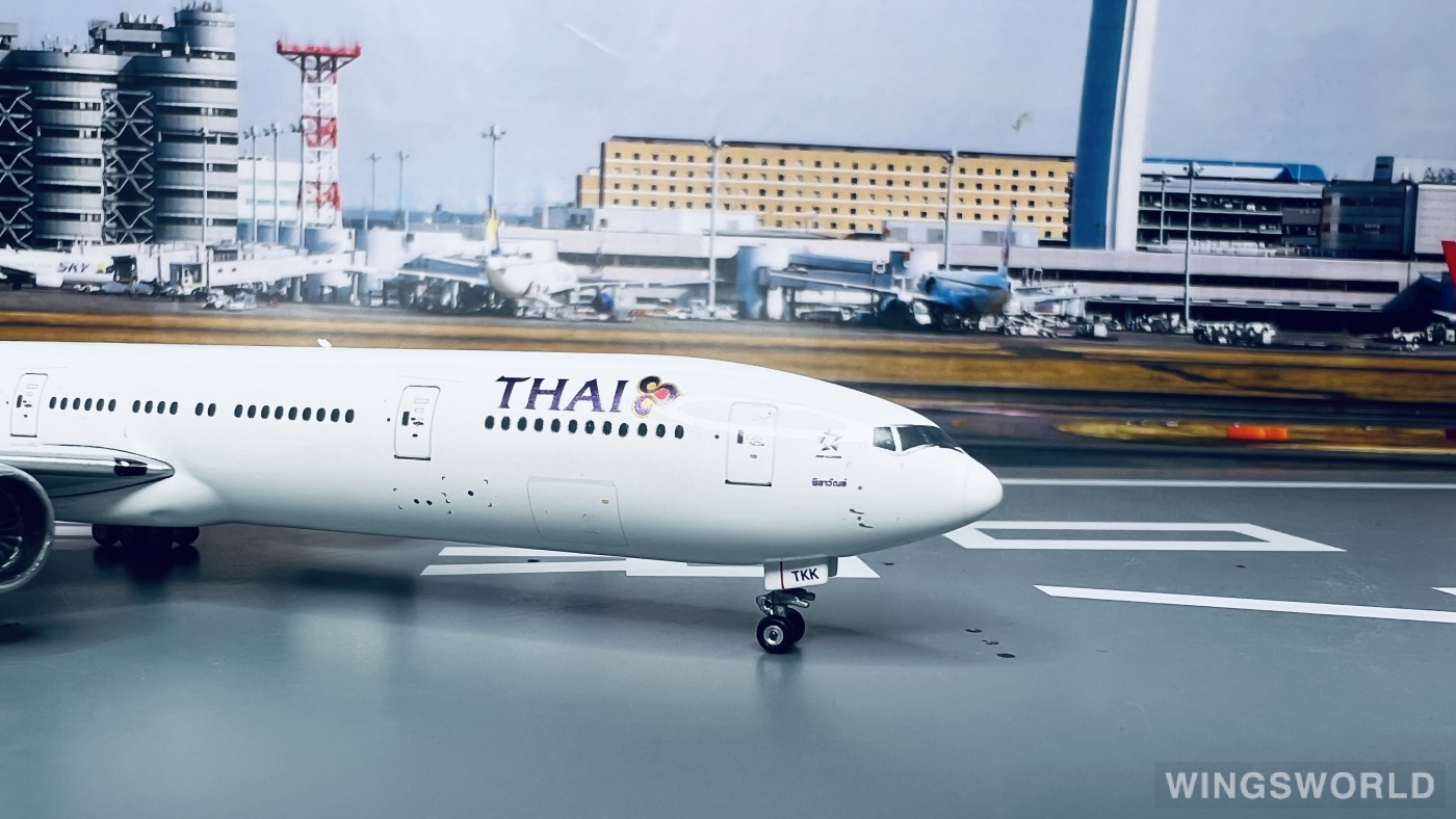 Phoenix 1:400 PH10710 Thai Airways 泰国国际航空 Boeing 777-300 HS-TKK