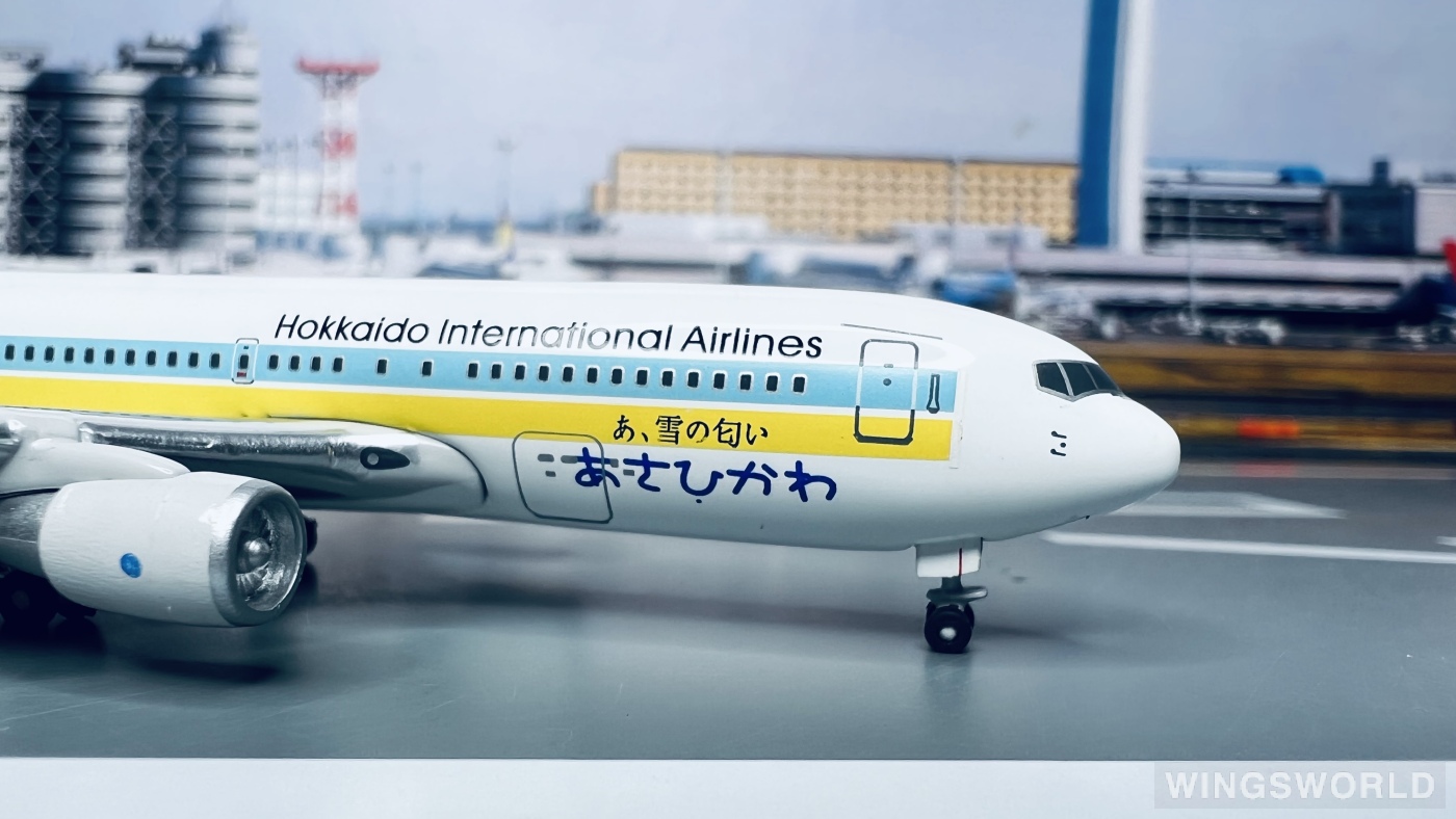 Geminijets 1:400 GJADO593 Air Do 北海道国际航空 Boeing 767-200 JA8251