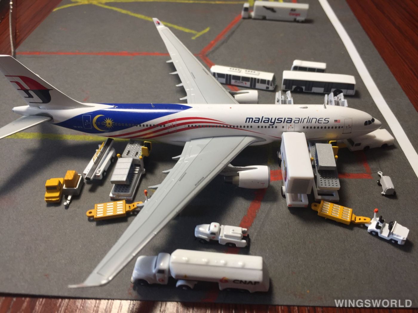 JC Wings 1:400 LH4106 Malaysia Airlines 马来西亚航空 Airbus A330-200 9M-MTX