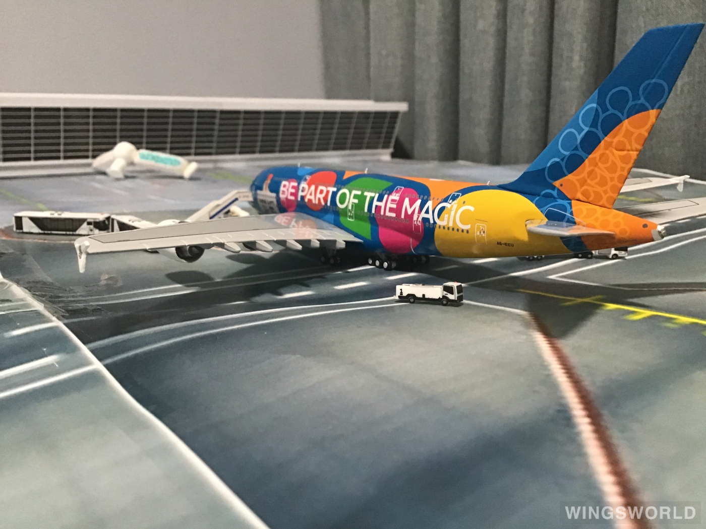 Geminijets 1:400 GJUAE2063 Emirates 阿联酋航空 Airbus A380-800 A6-EEU
