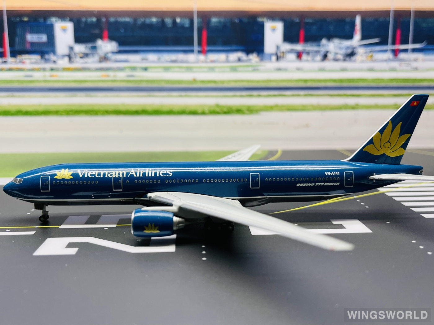 Geminijets 1:400 GJHVN408 Vietnam Airlines 越南航空 Boeing 777-200 VN-A141