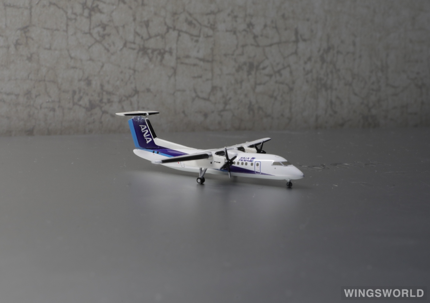 Hogan 1:500 HG0426 ANA 全日空 Bombardier Dash 8-300 JA801K