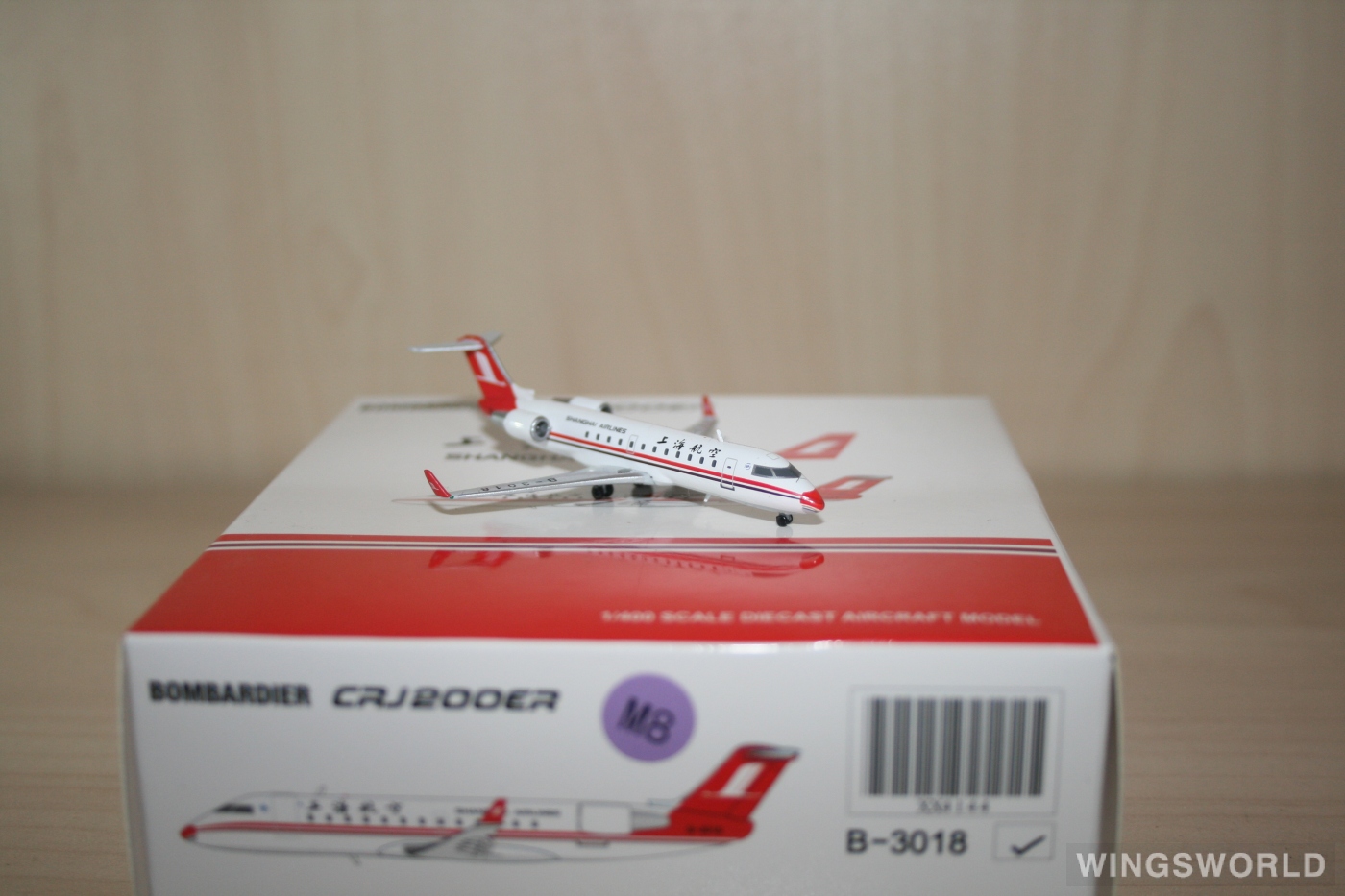 JC Wings 1:400 XX4144 Shanghai Airlines 上海航空 Bombardier CRJ200 B-3018