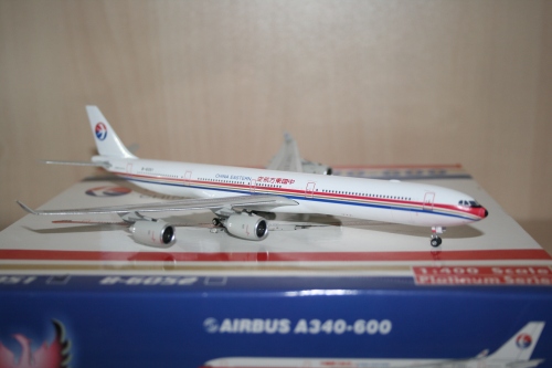 China Eastern 中国东方航空 Airbus A340-600 B-6051  PH10463A Phoenix 1:400