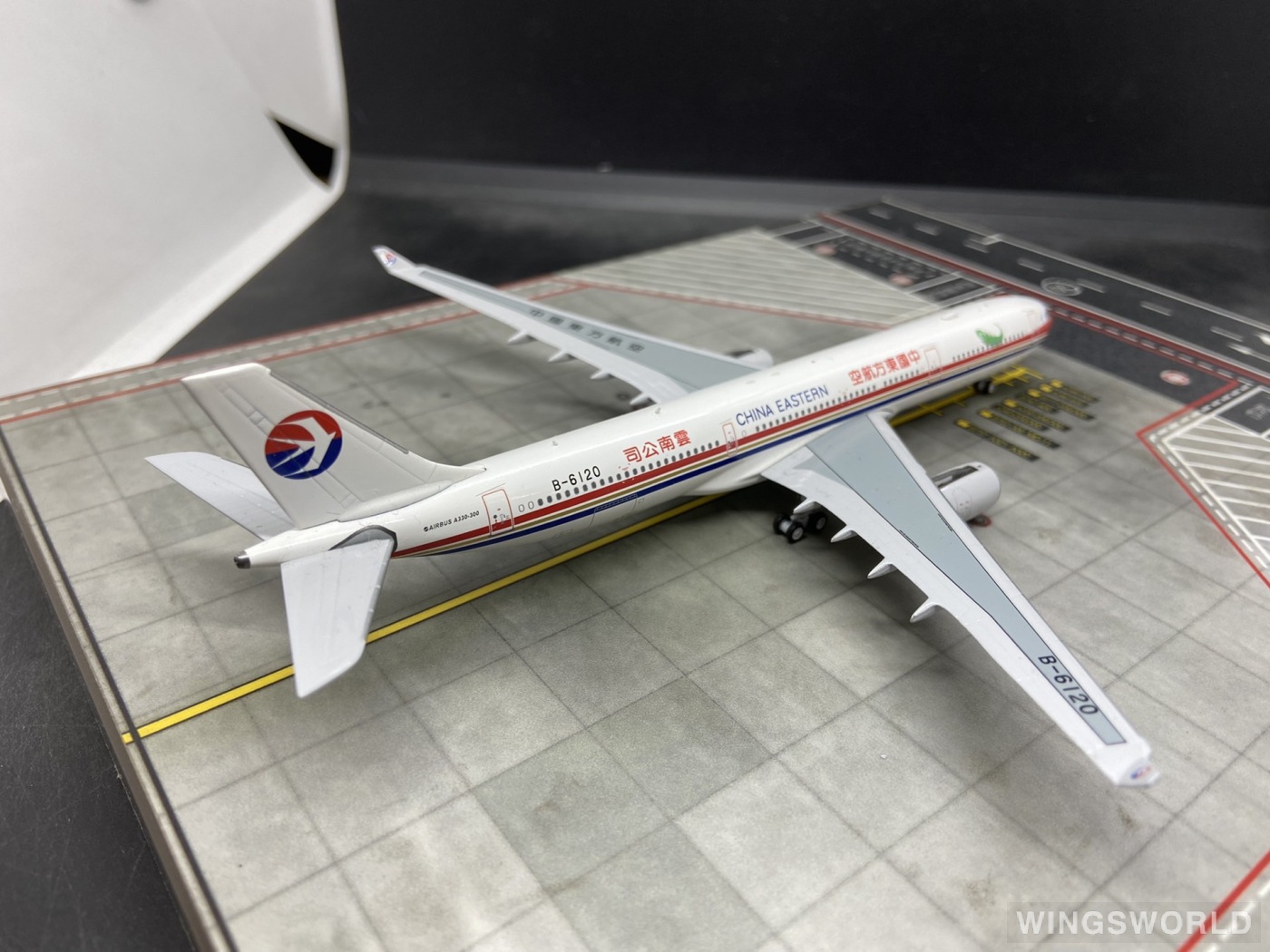 Skywings 1:400 SKY-054 China Eastern 中国东方航空 Airbus A330-300 B-6120
